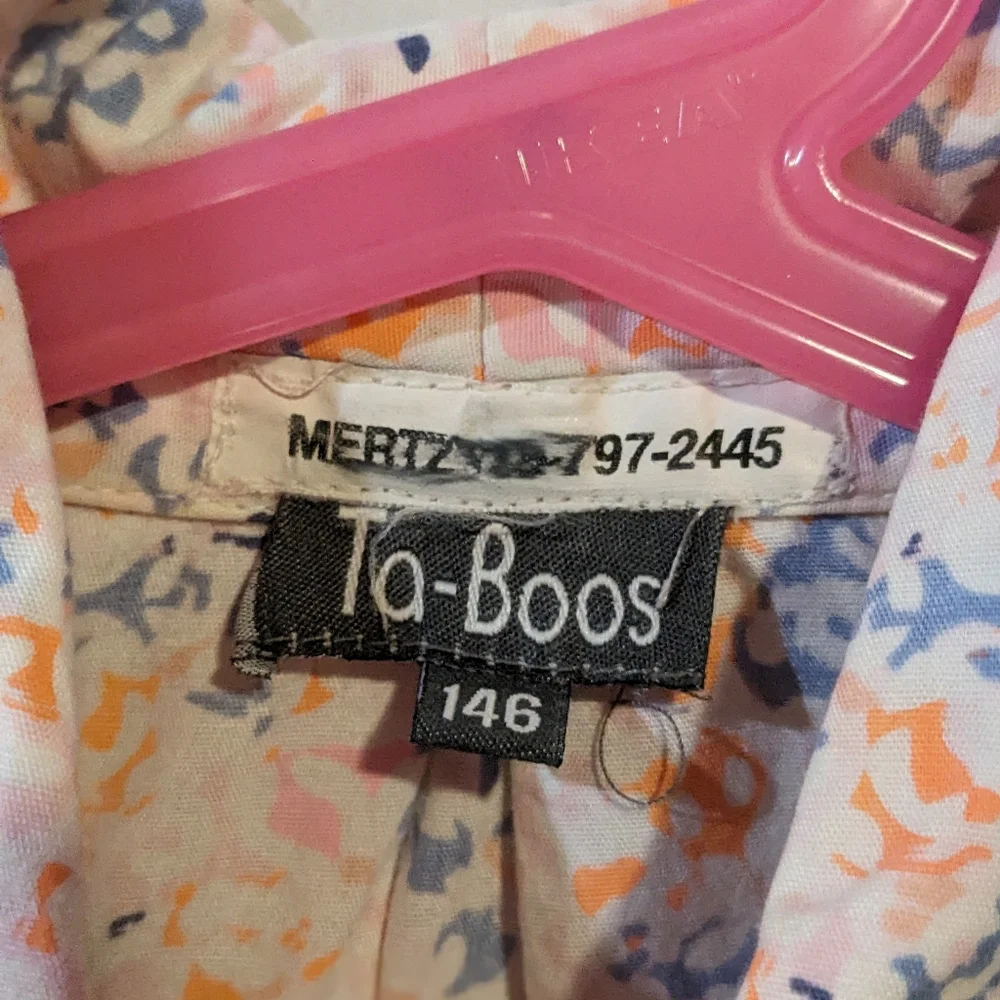 TA-BOOS Pastel Watercolor Concealed Button Ruffled Bodice Collared Blouse